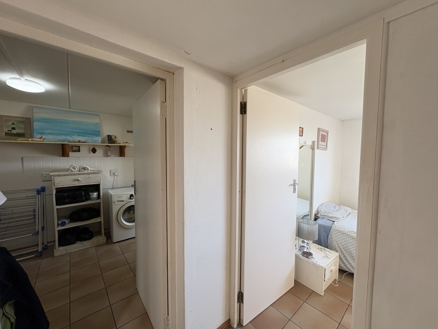 4 Bedroom Property for Sale in Pearl Bay Western Cape